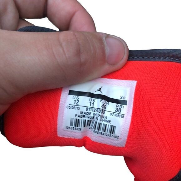 RARE 2015 Nike Air Jordan 1 Mid Holiday Size 12 - Picture 6 of 16